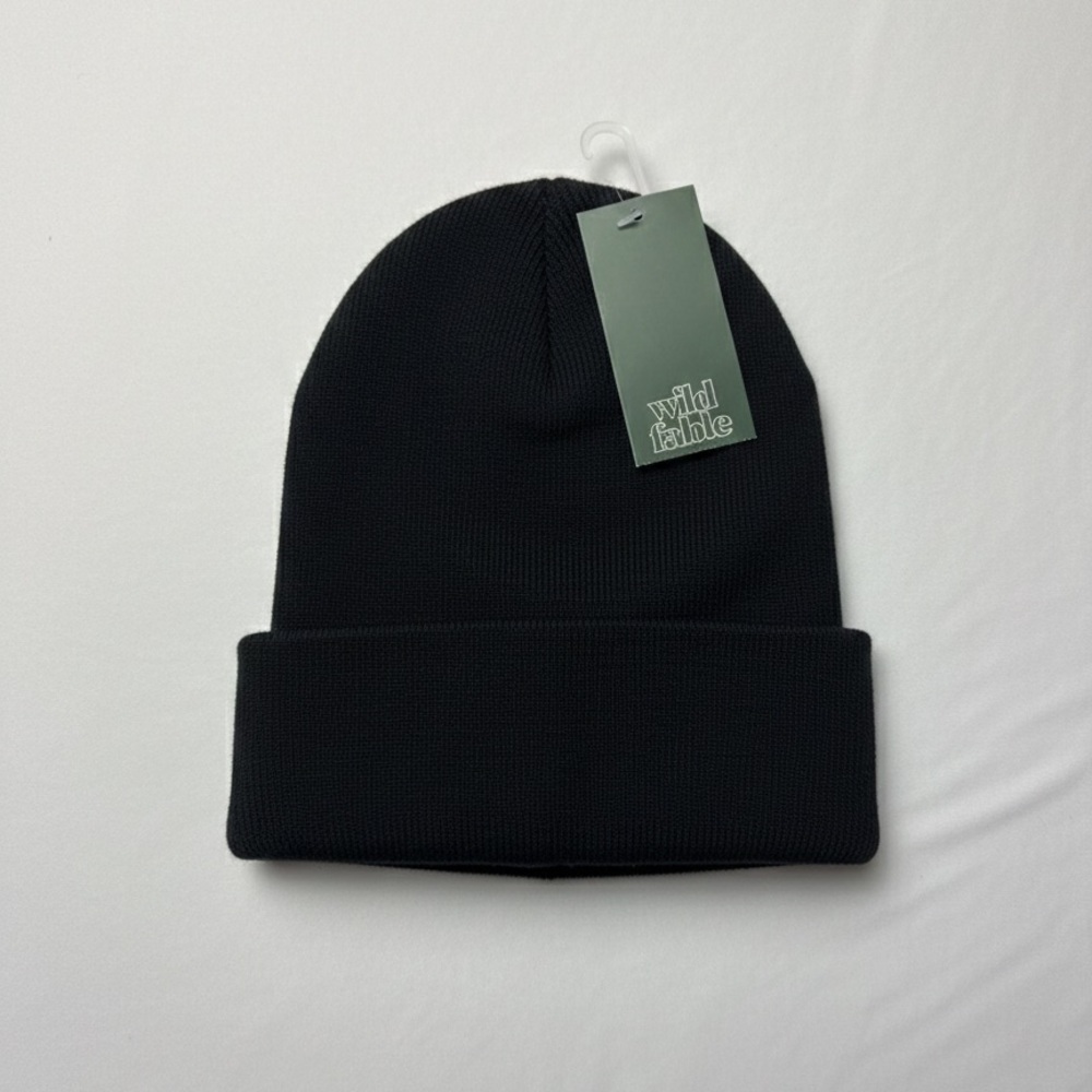 Wild Fable Women's Black Ribbed Beanie Hat